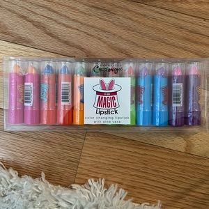 Max Makeup Cherimoya 24 hour Magic Lipstick Color CHANGING